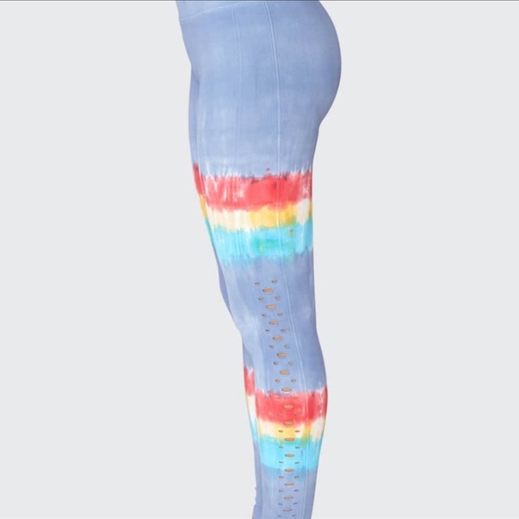 SOLD Spiritual Gangster “self Love” leggings - Picture 2 of 15